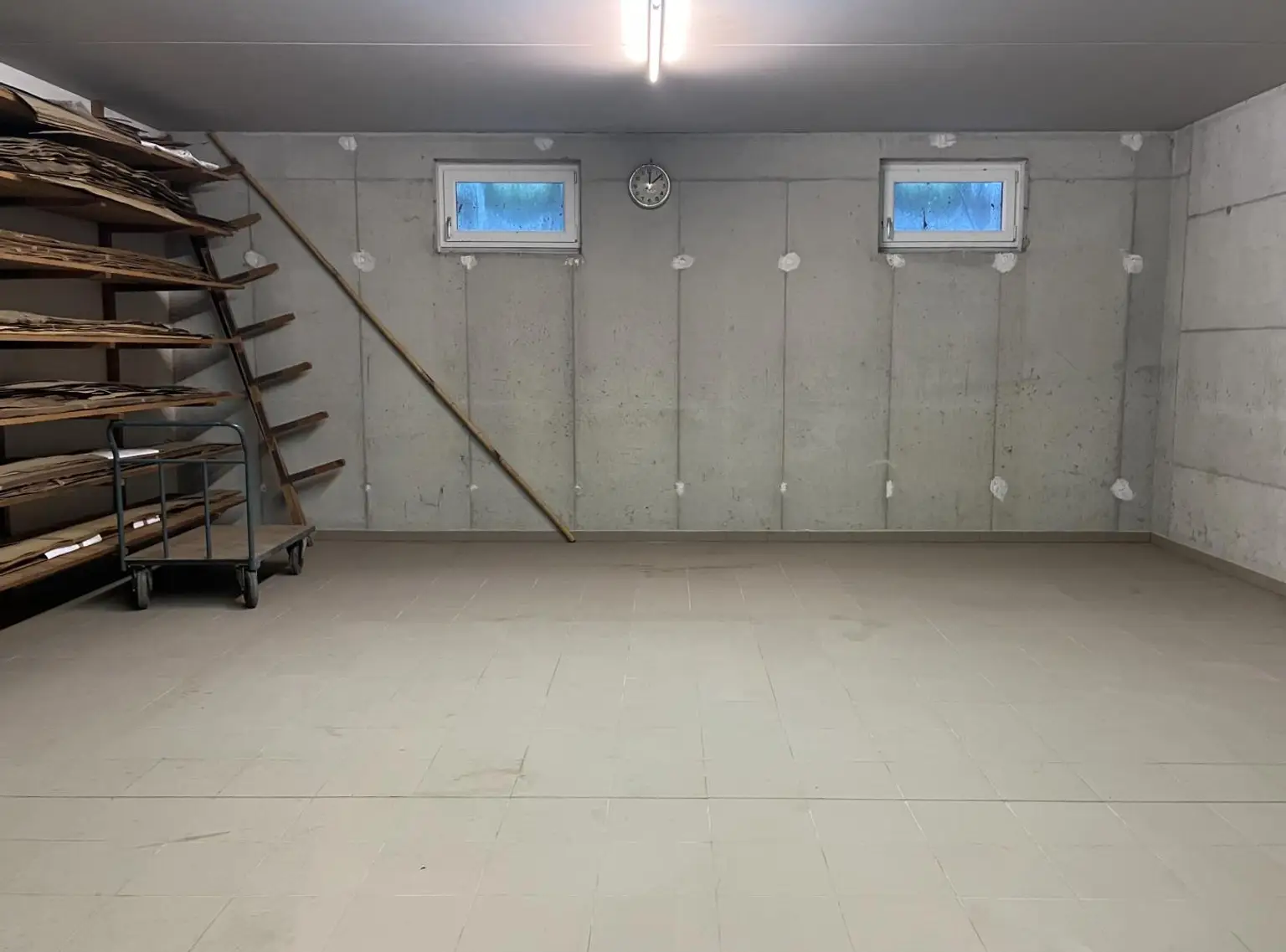 Arbeitsraum mit Lager RH 2,80 (Betriebsstätte)