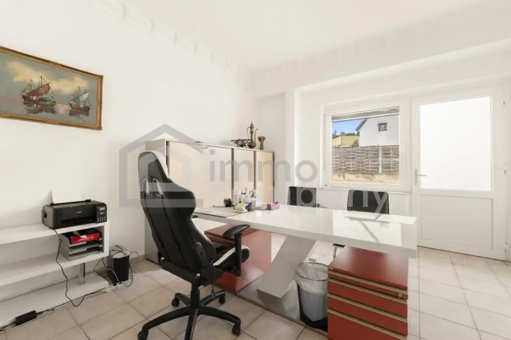 Großzügiges Mehrfamilienhaus mit zusätzlicher Gewerbefläche & großem Garten in Leoben-Göss