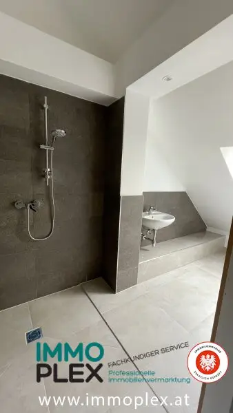 Badezimmer DG