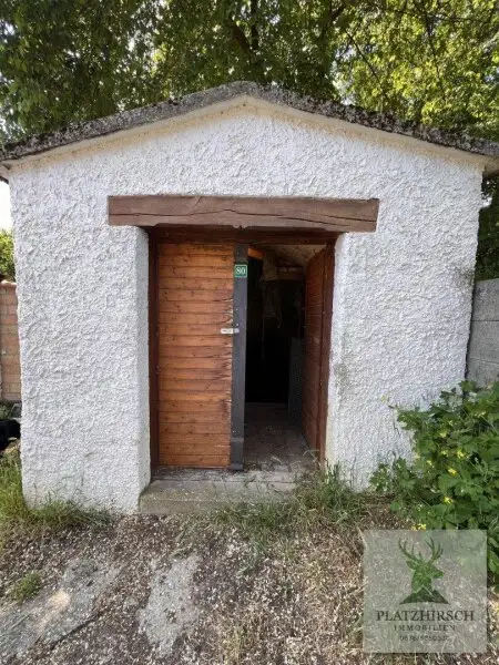 Einzigartiges Liebhaberobjekt mit toskanischem Flair, riesigem Garten, herrlichem Wintergarten, in Prottes - 35 Min von Wien - 8 Minuten von Gänserndorf