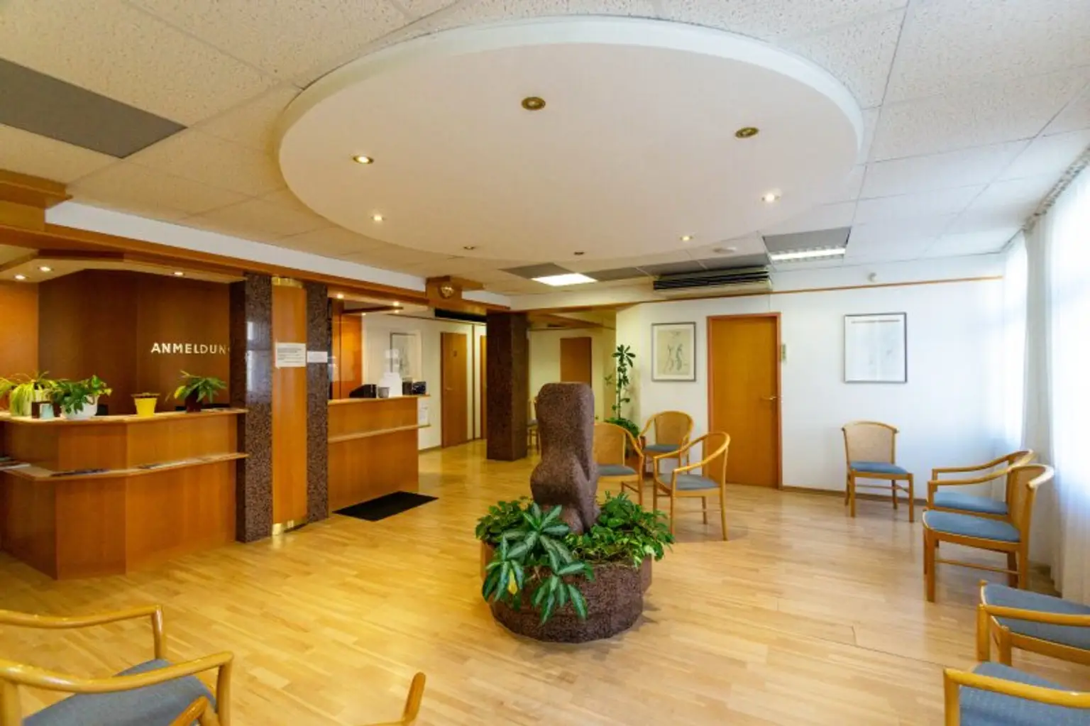 Warteraum Richtung Eingang