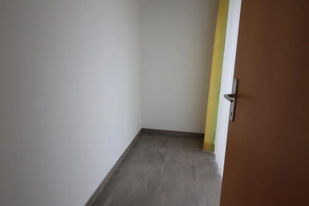 Sehr gepflegtes Büro (mit Option auf Erweiterung)