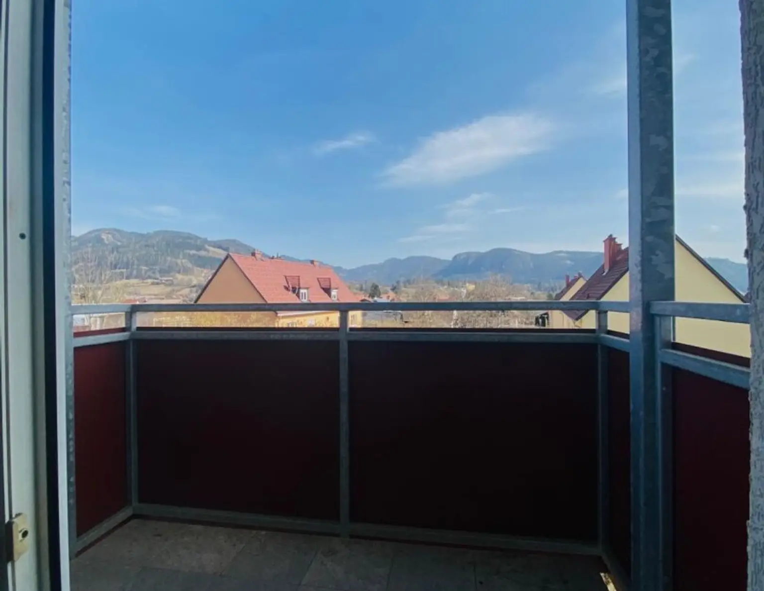Günstige Wohnung mit Balkon in Trofaiach, Steiermark - Perfekt für Singles oder Paare!