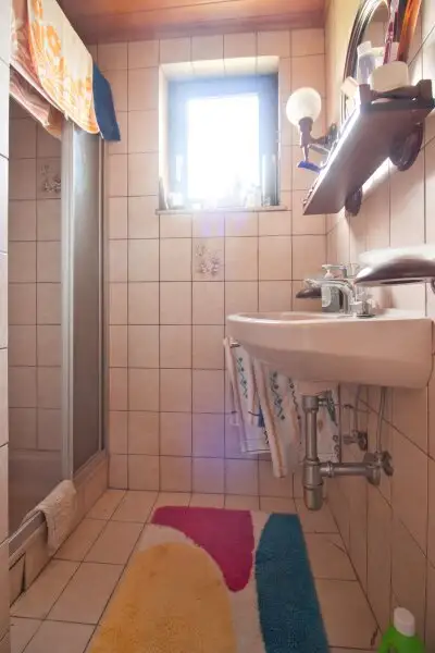 GANZ WIEN UNTER SICH | Eigengrund mit Blick über Wien und charmantem Kleingarten-/Einfamilienhaus am herrlichen HEUBERG