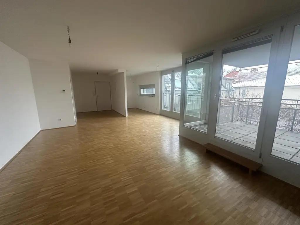 4-Zimmerwohnung mit Loggia/Balkon