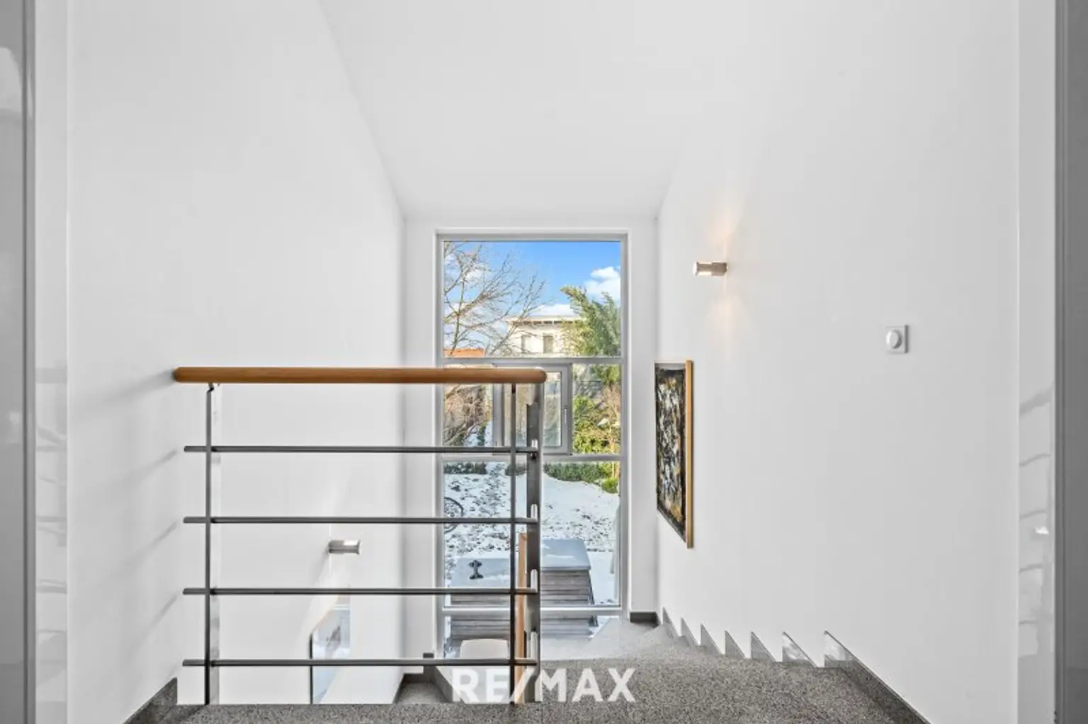 Stiege ins OG - Gartenaussicht