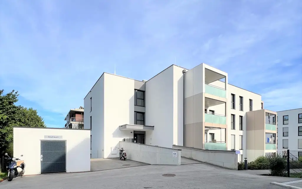 TRAUMHAFT WOHNEN AM SEE - TOP AUSGESTATTET - MODERN - ZWEI TIEFGARAGENPLÄTZE INKLUSIVE