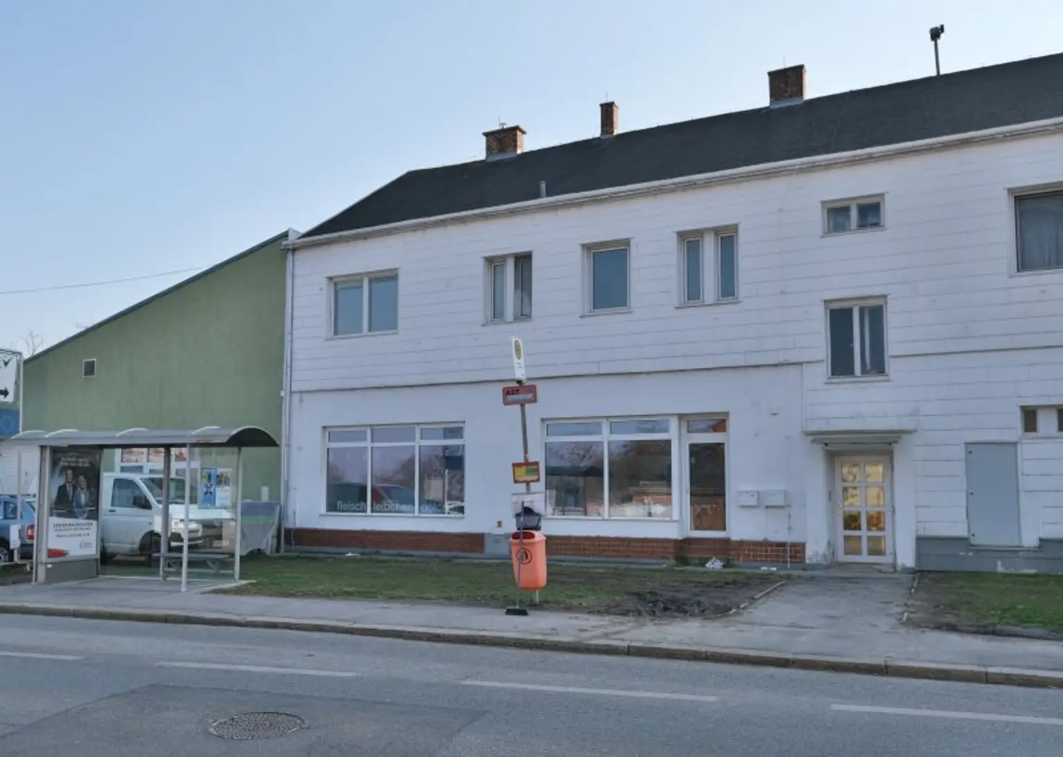 145 m² möblierte 5-Zimmer-Dachterrassenwohnung mit Untervermietrecht bzw. als WG / Arbeiterquartier