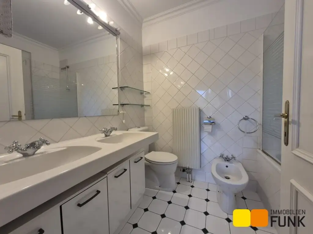 5-Zimmer Gartenwohnung mit 2-Zimmer-Einliegerwohnung