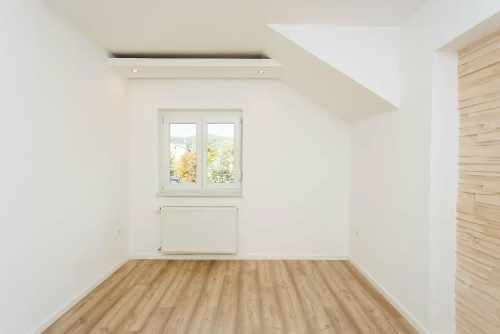 Charmantes Mehrfamilienhaus in der Laboratoriumstraße - mit ca. 85 m² Garten