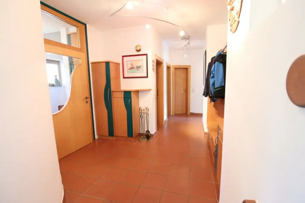 Charmanter und schöner 130m² Architekten-Bungalow in Keutschach Nähe Rauschelesee in Aussichtslage