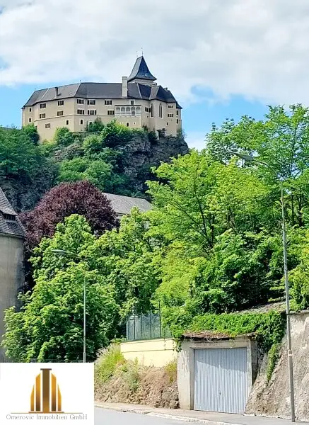 Ehemaliges Gästehaus im Villencharakter mit Blick auf die Rosenburg im Kamptal (Waldviertel)! 6,5 km von Horn entfernt!