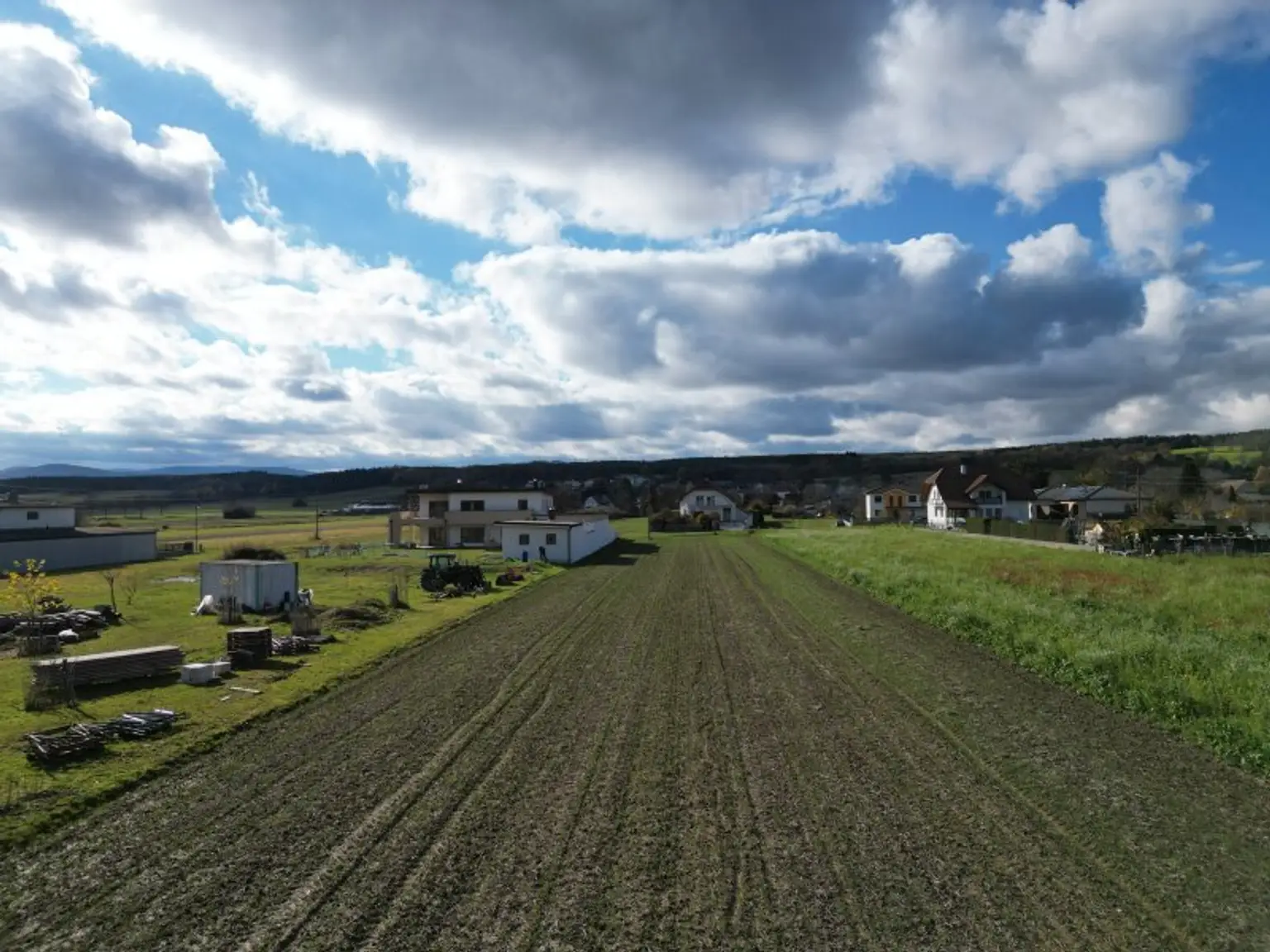+++ Baugrundstück in bester Lage in Steinberg-Dörfl +++