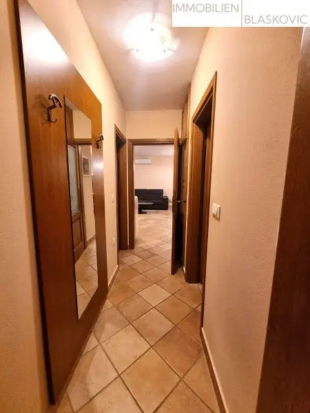 Porec Umgebung - Attraktives Steinhaus mit 2 Appartements und Pool/Wellness