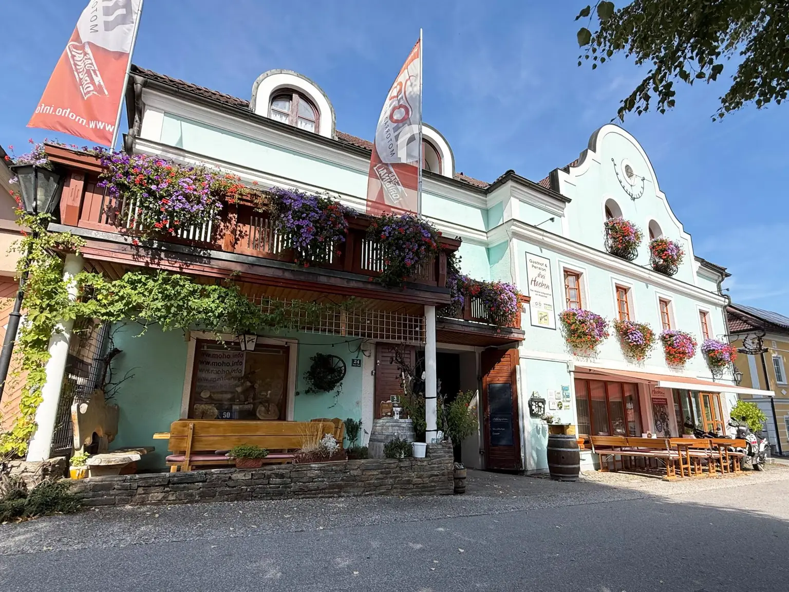 Überregional bekanntes Motorradhotel im südlichen Waldviertel sucht neue Eigentümer!