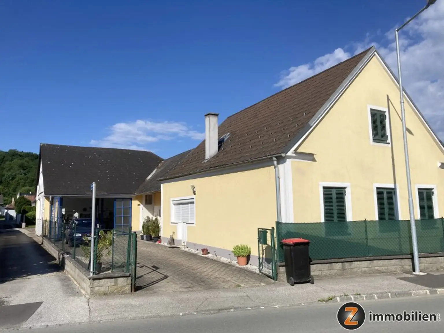 Nähe Oberwart: Renoviertes Einfamilienhaus mit Autowerkstatt!