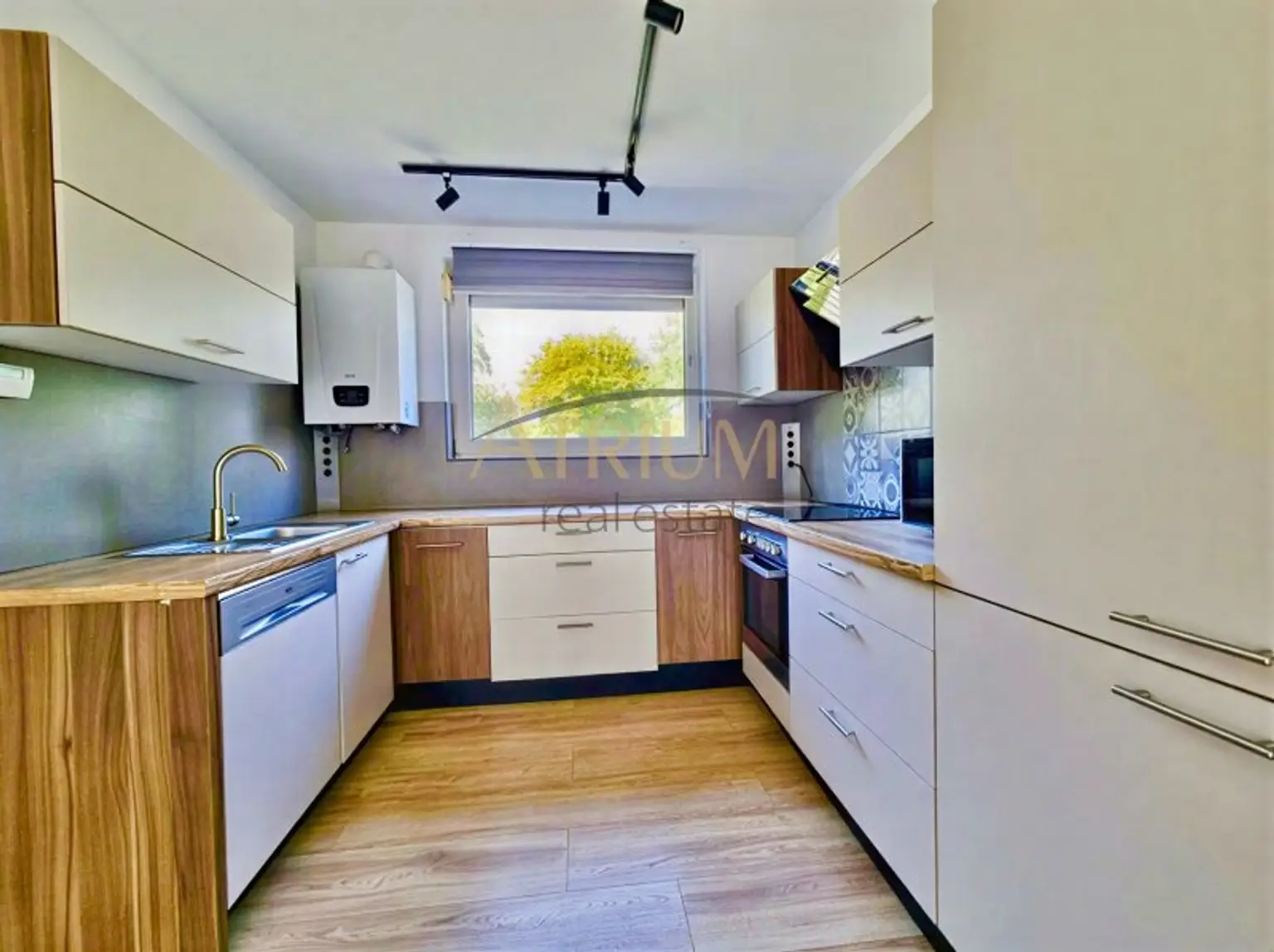 Arrive. Relax. Feel Home.