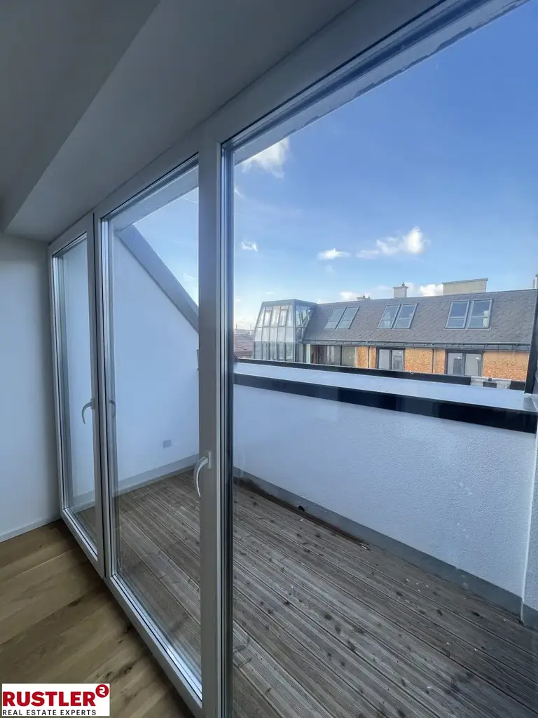 Top moderne Dachgeschosswohnung mit Terrasse & Fernblick | Erstbezug am Reinlpark
