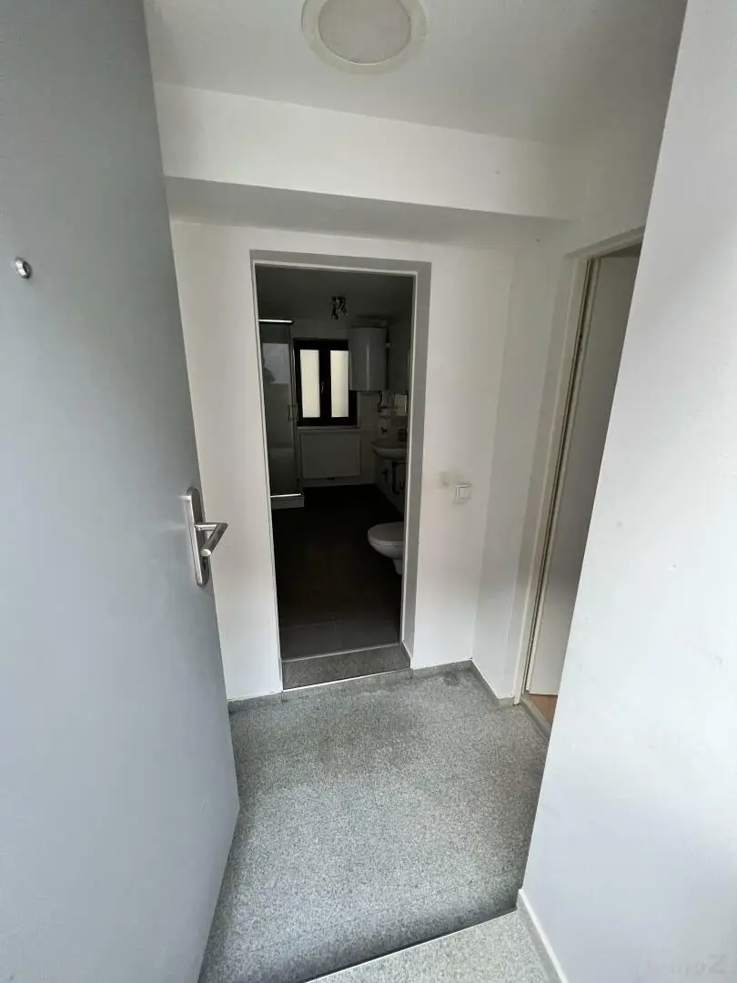 20221007_080327068_iOS