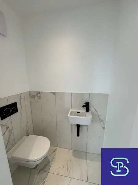 Provisionsfrei: Klimatisierte 73m² DG-Wohnung + 10,2m² Terrasse Nähe Karmelitermarkt - 1020 Wien