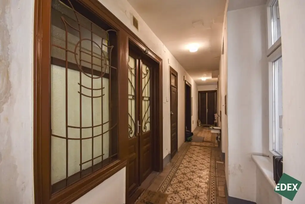 Ideal für kreative Gestalter oder Projektentwickler- Altbauwohnung – 1 Zimmer in Parknähe, 1200 Wien