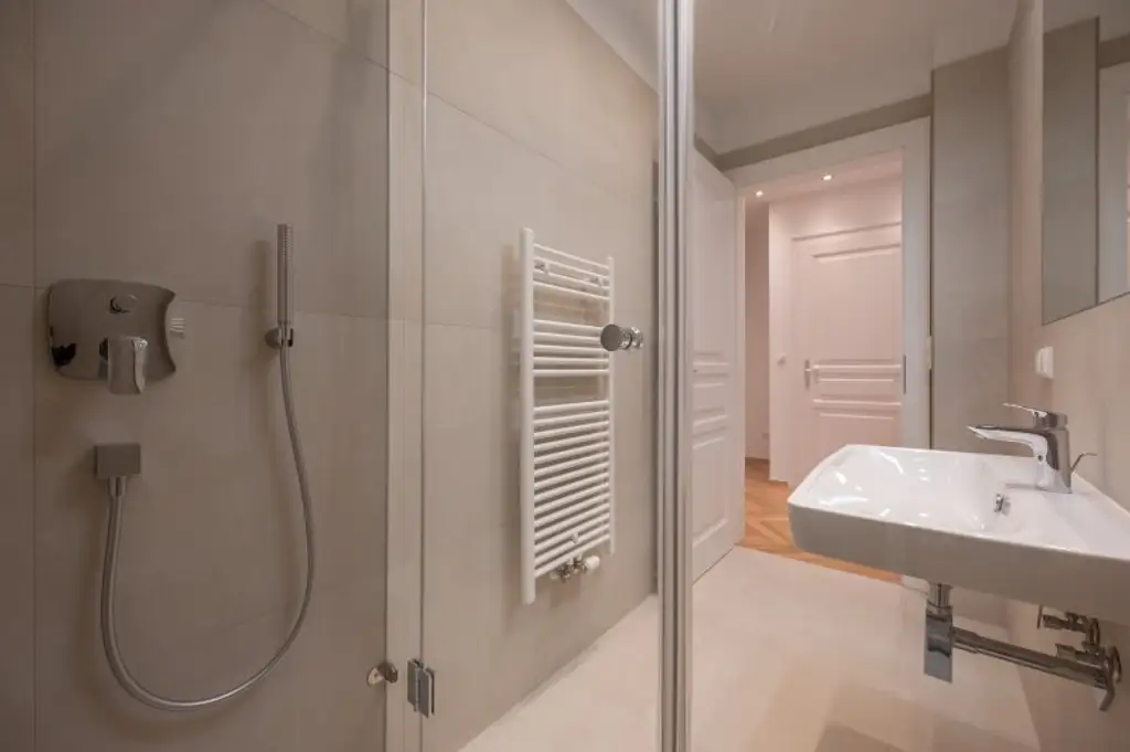 ++NEU++ Fantastische 3-Zimmer Altbauwohnung mit Balkon