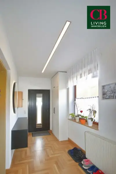 HAUS IN SEHR GUTER LAGE MIT VIEL POTENZIAL !!