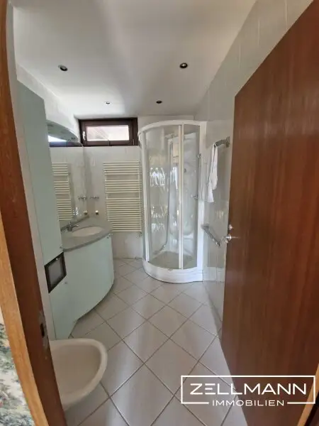 Charmanter Bungalow mit sonnigem Garten – Ihr Neubeginn in Maria Enzersdorf | ZELLMANN IMMOBILIEN