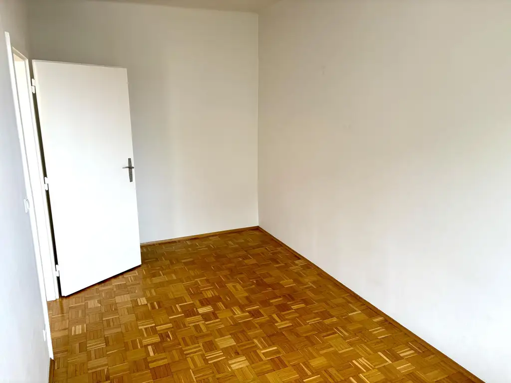 Helle, sanierte 3-Zimmer-Wohnung mit Loggia im 4. Lift-Stock – 1030 Wien