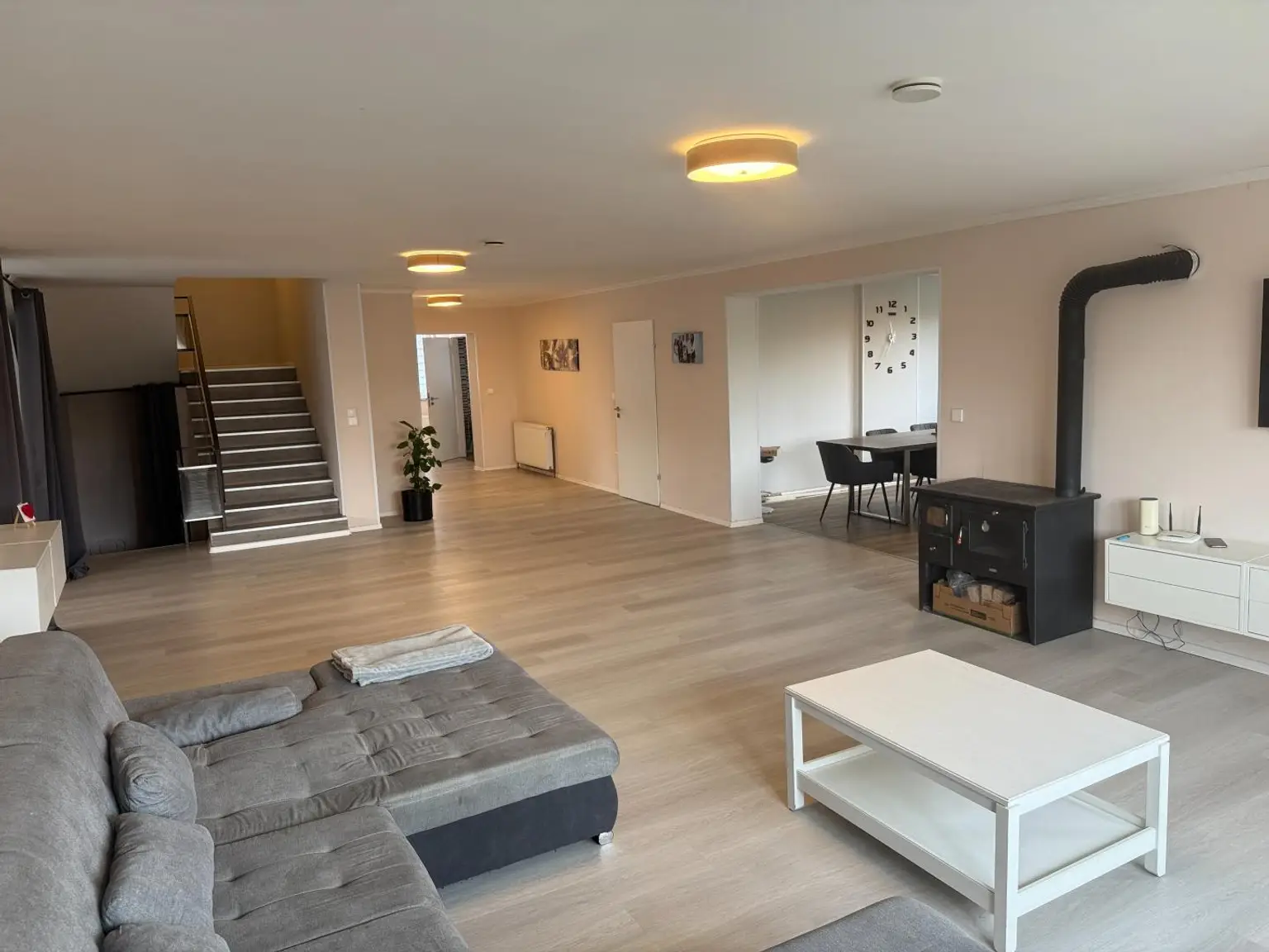 Ein/ Mehrfamilienhaus, Business, Co- Housing zwei Wohneinheiten