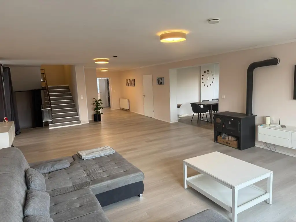 Ein/ Mehrfamilienhaus, Business, Co- Housing zwei Wohneinheiten