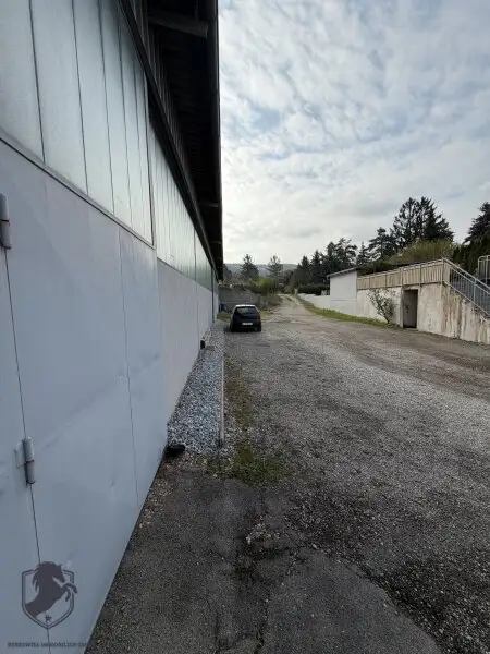 Wohnen & Arbeiten vereint! Bewilligte Halle (965 m²) + Wohnhaus auf 3.700 m² Grundstück