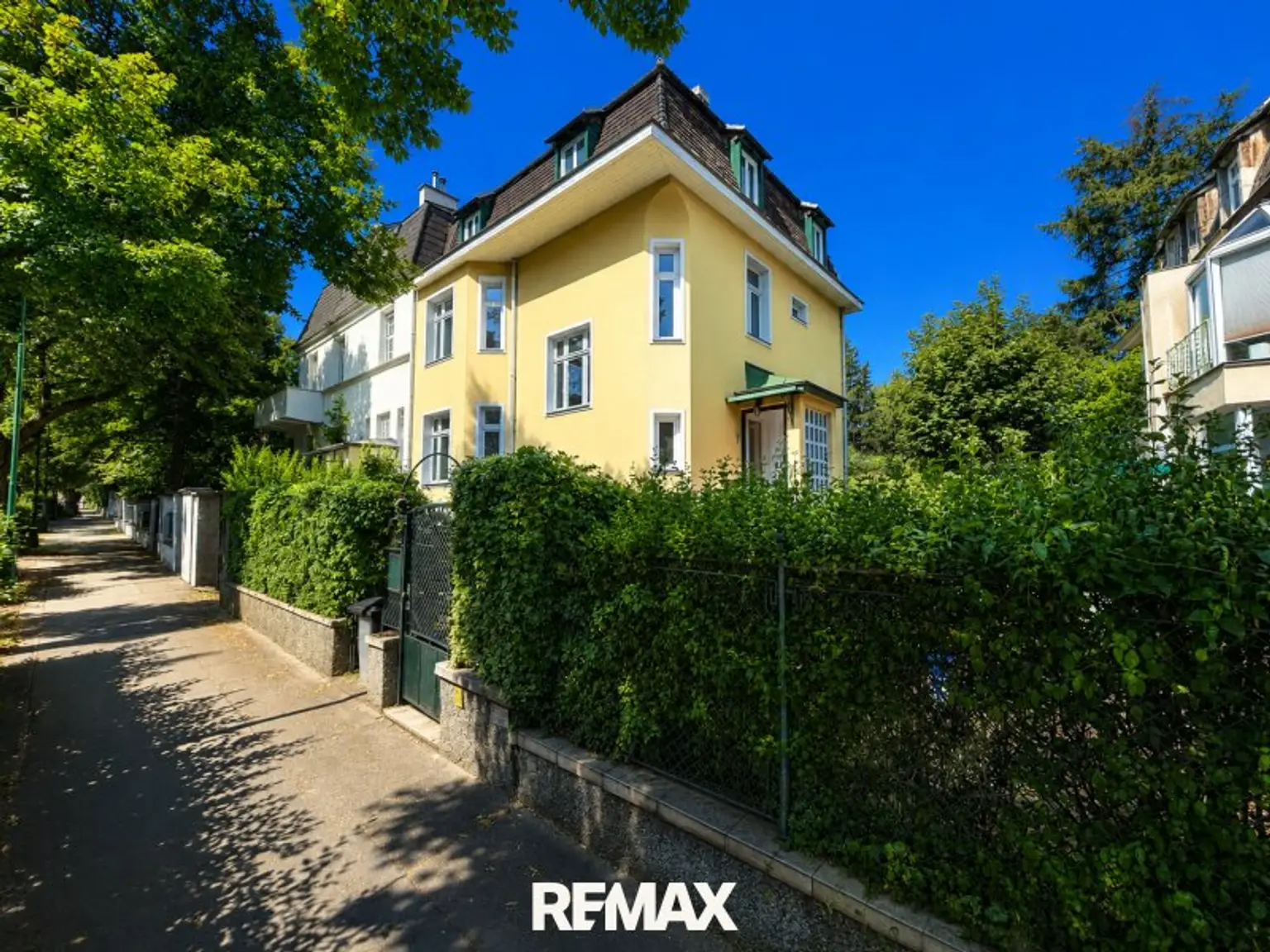 Straßenseitige Hausansicht