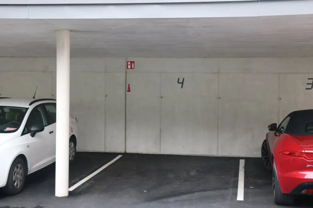 Telfs - Hochwertig - geschmackvoll eingerichtete 2 Zimmerwohnung mit Terrasse und Autoabstellplatz