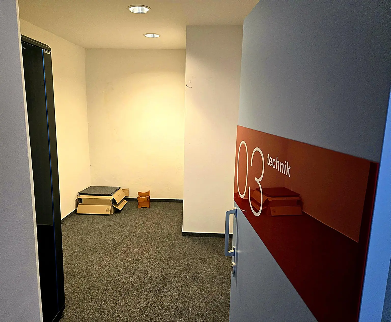 Freundliche Geschäftsräumlichkeit, Büro, Ordination oder Kanzlei im Erdgeschoss im Zentrum Haag zu mieten
