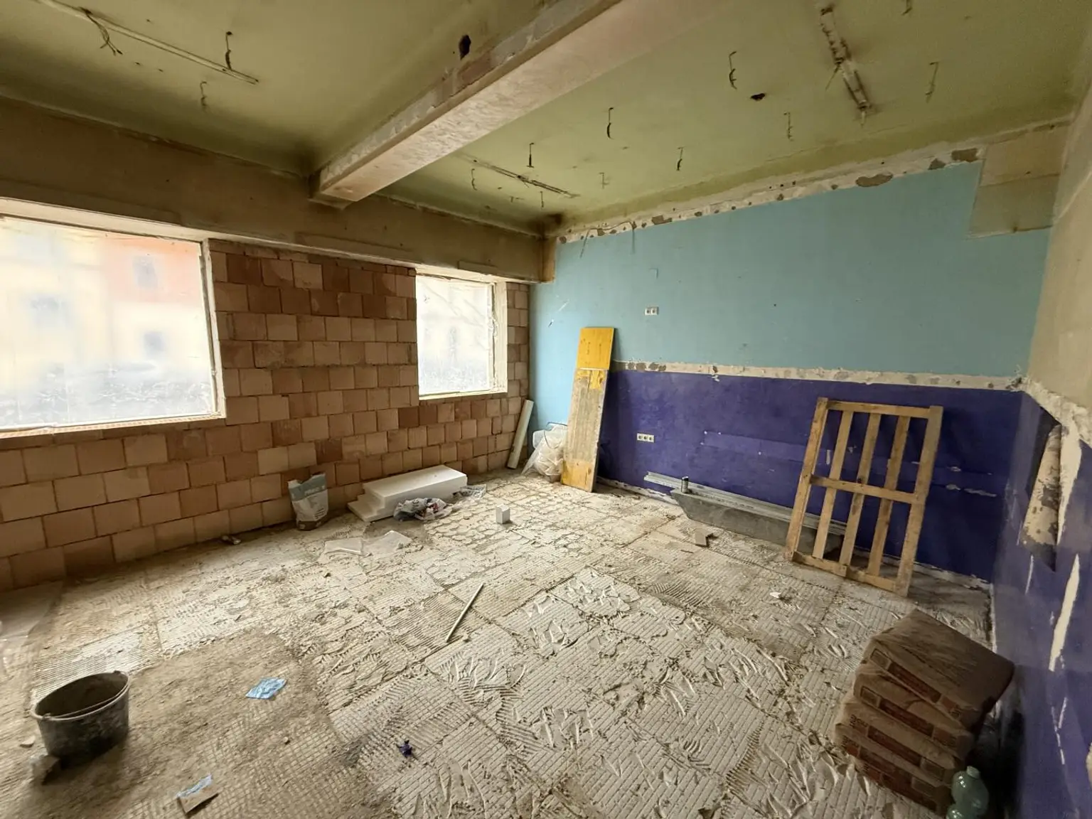 20251202_092616816_iOS