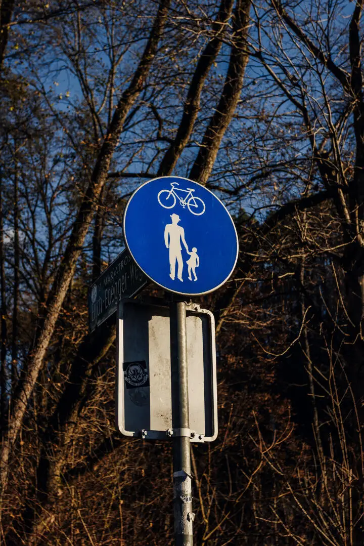 Mariatrost: Die Lage zählt! Sonnig und ruhig! sanierungsbedürftige 2 Zimmer Wohnung!