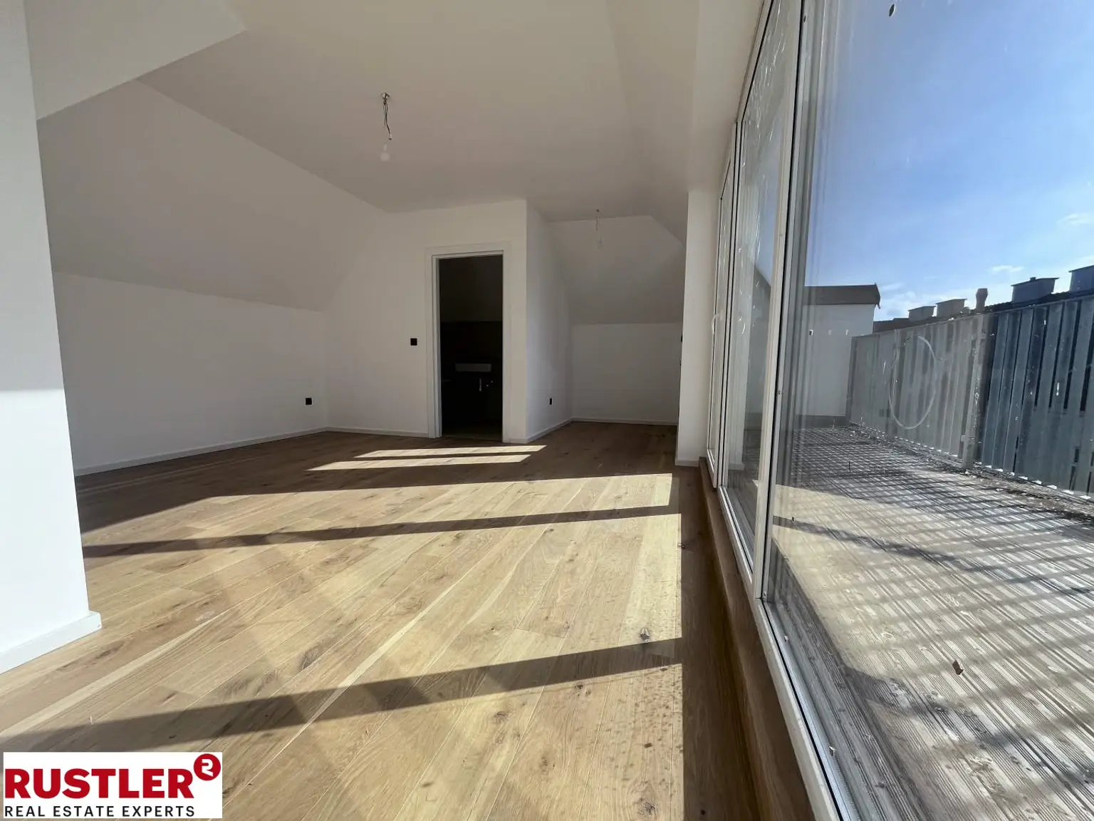 Top moderne Dachgeschosswohnung mit Terrasse & Fernblick | Erstbezug am Reinlpark