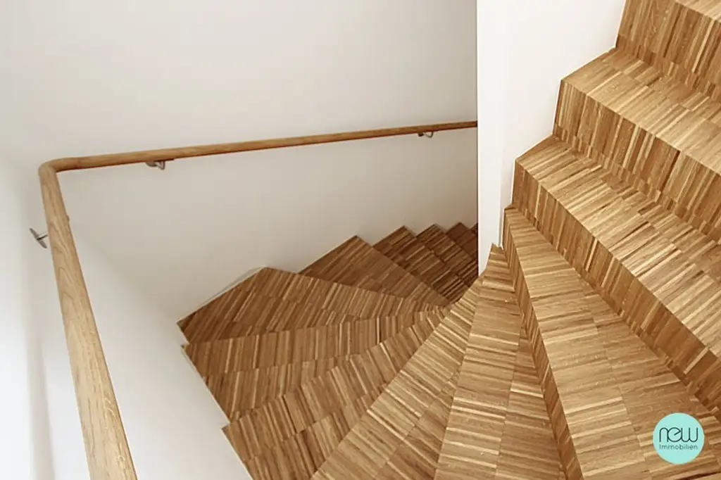 MODERN WOHNEN MIT ALTBAUAMBIENTE - URBAN IN GRÜNER UMGEBUNG