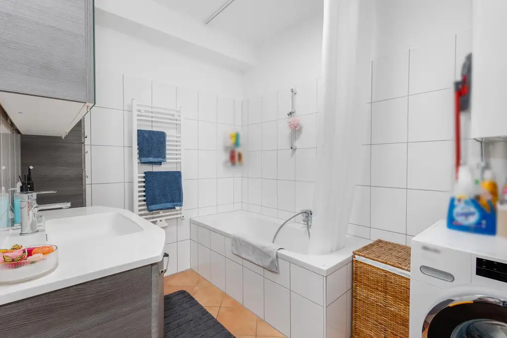 schöne Anlegerwohnung mit wunderbarem Ausblick