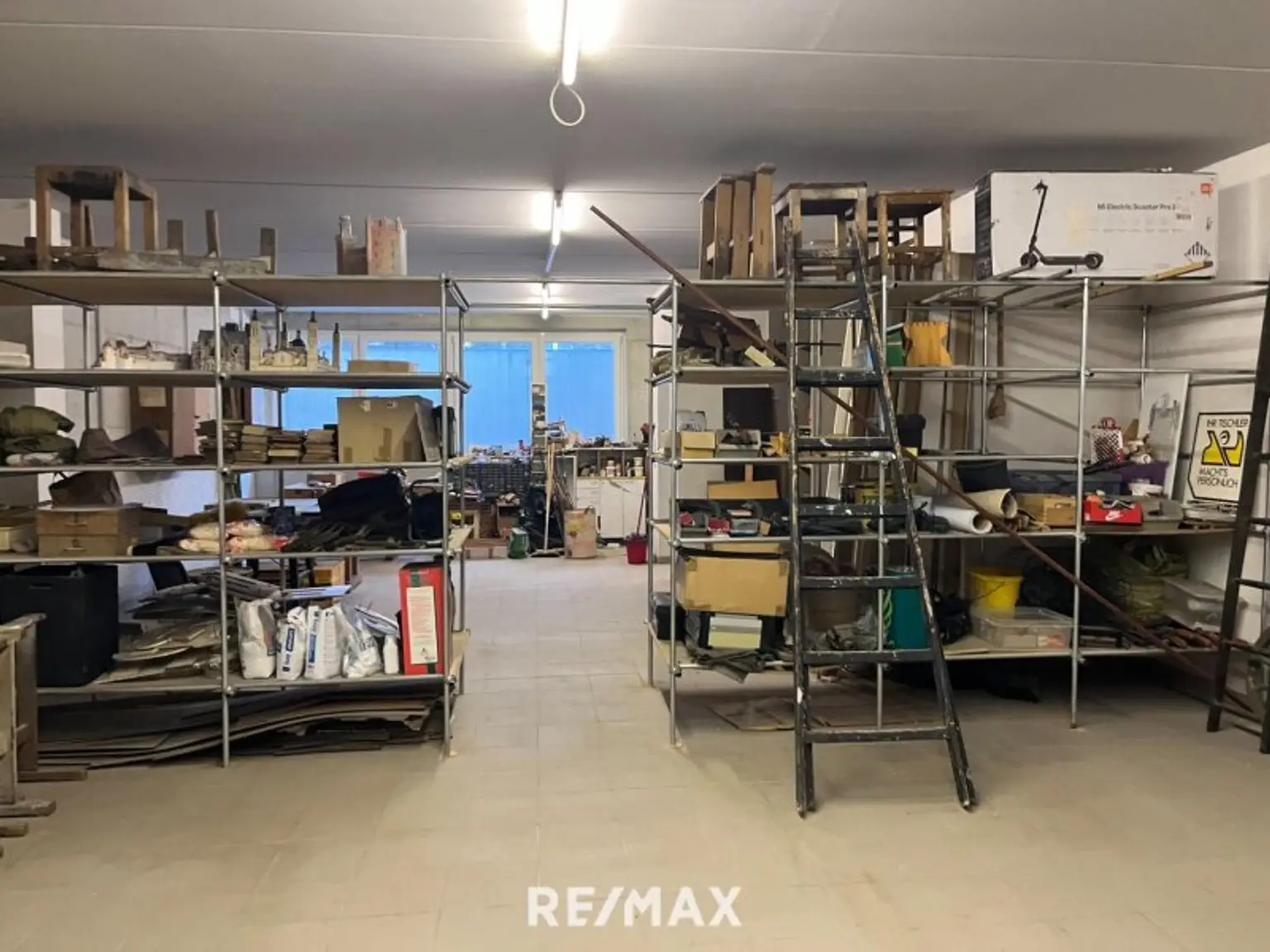 Arbeitsraum mit Lager RH 2,80 (Betriebsstätte)