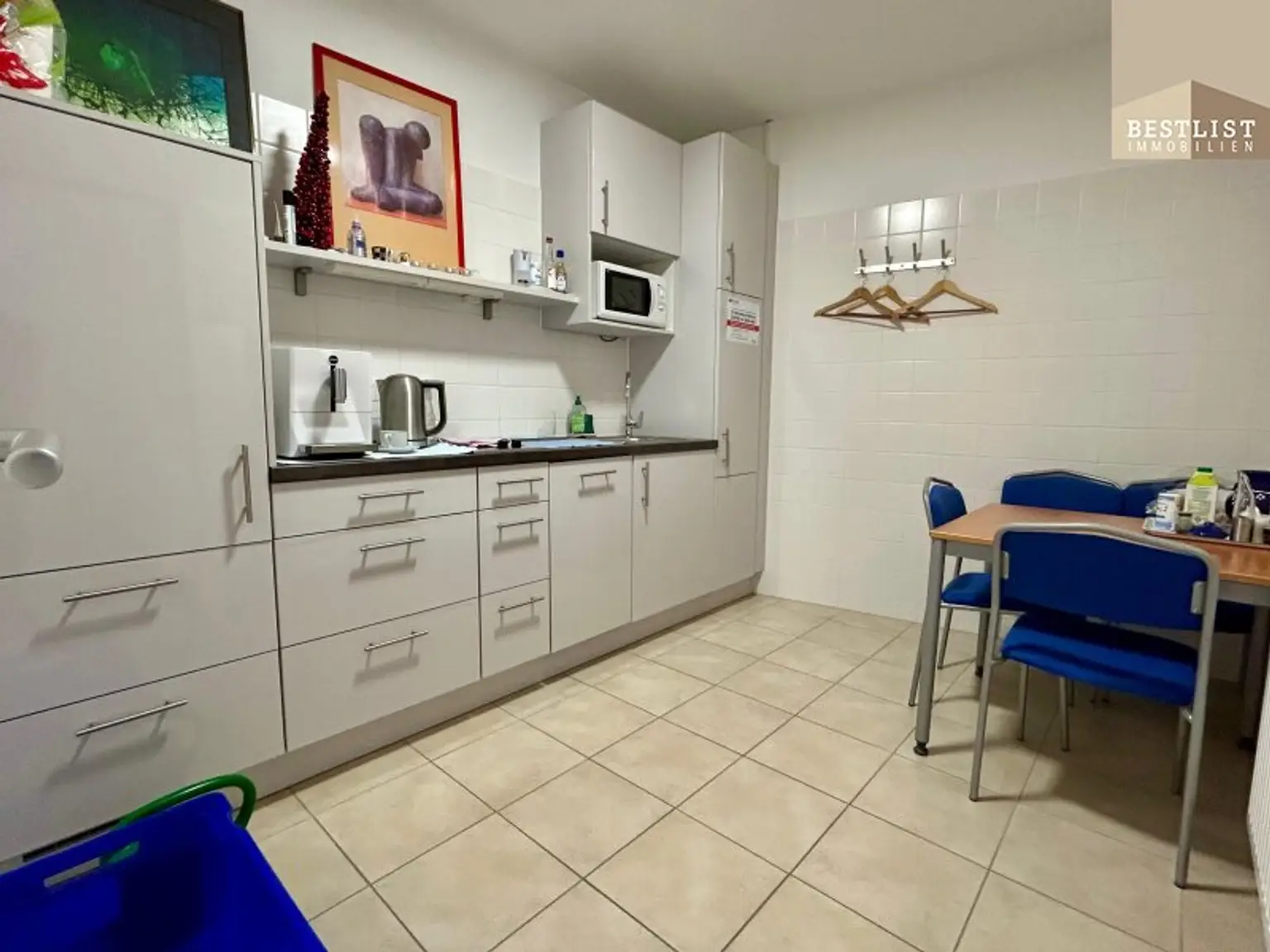 Top-Ordination in Baden für bis zu 3 Ärzte