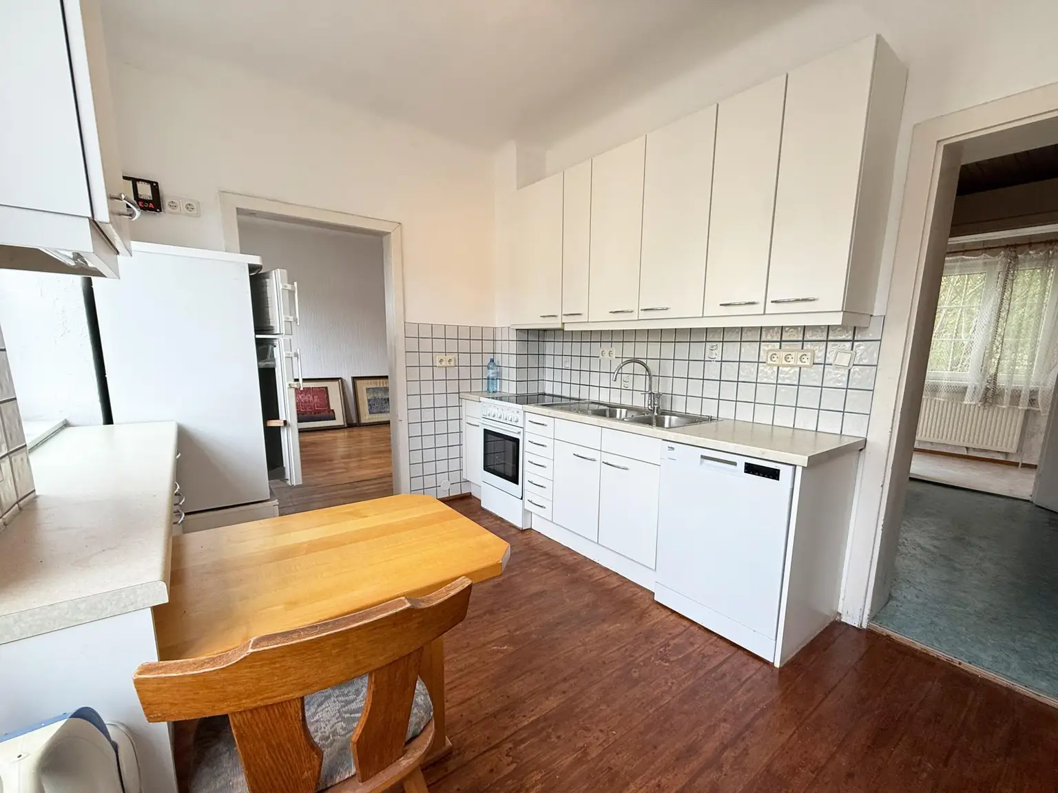Bürgerliches Einfamilienhaus mit viel Platz, liebenswerten Garten und tollem Ausblick!