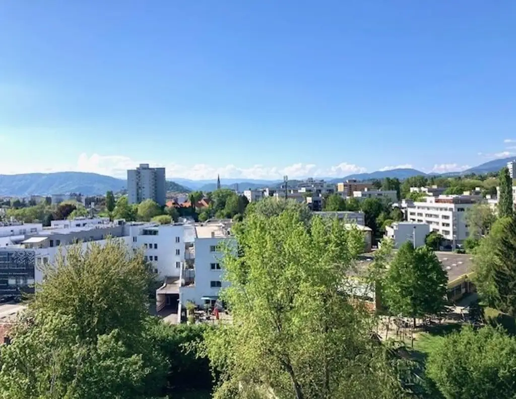 Terrassenhighlight in St. Peter: 5 Zimmer & 95 m² Dachterrasse und Dachgarten mit Panoramablick!