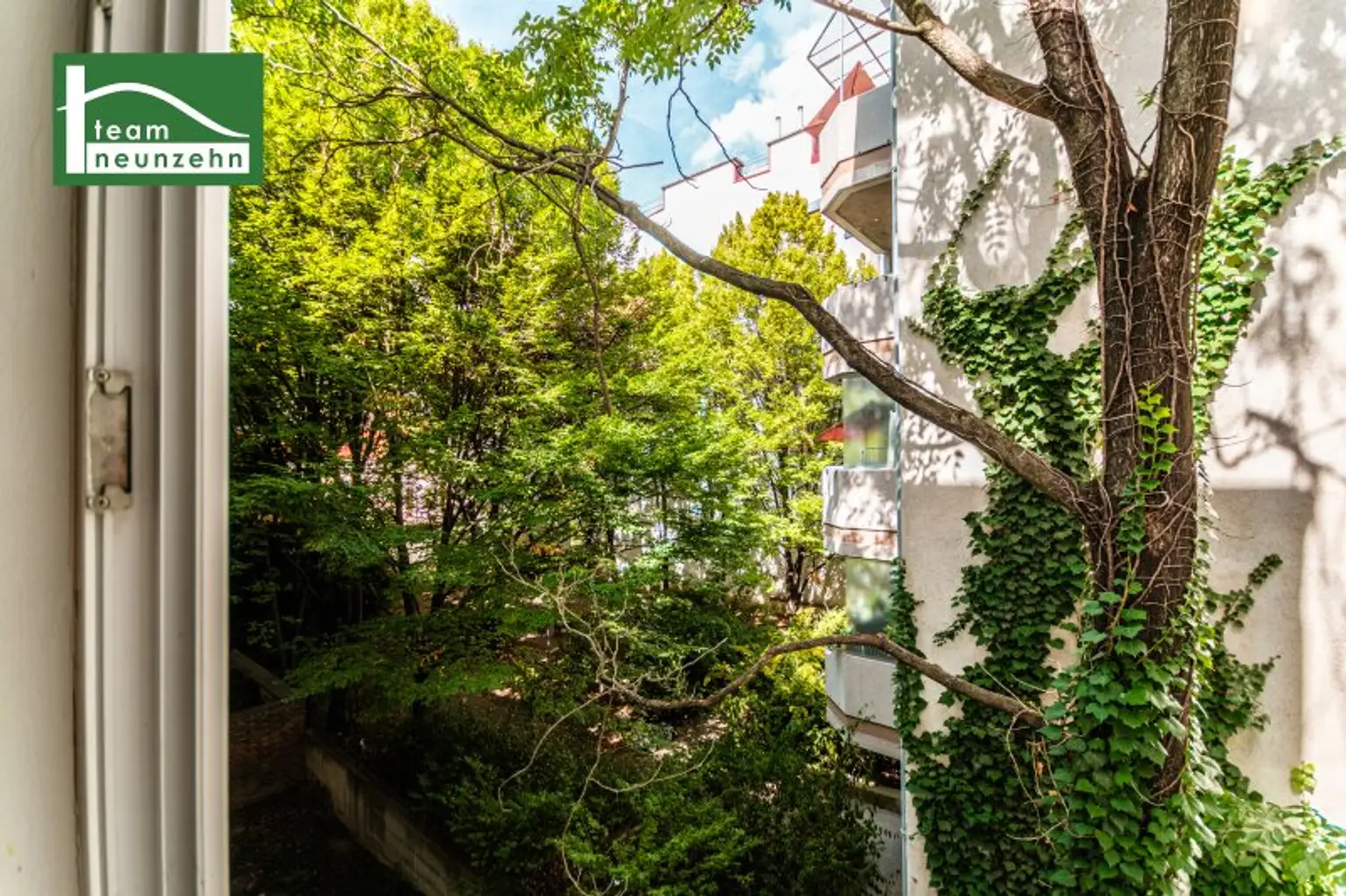 Ideal WG geeignet! Innenhof gerichtete Altbau-Wohnung nahe U4 und U6 in Sechshaus!