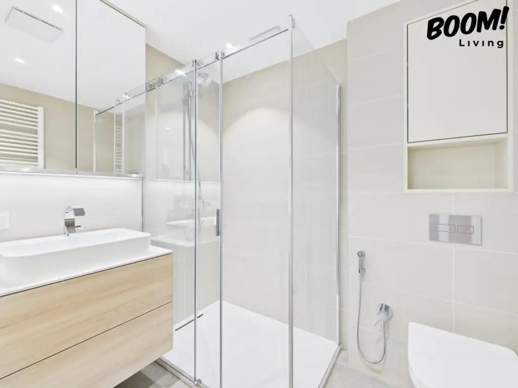 Architektonisches Wohnen //  Design-Wohnung im 18. Bezirk – 139 m², 2 Loggien & Garage inklusive