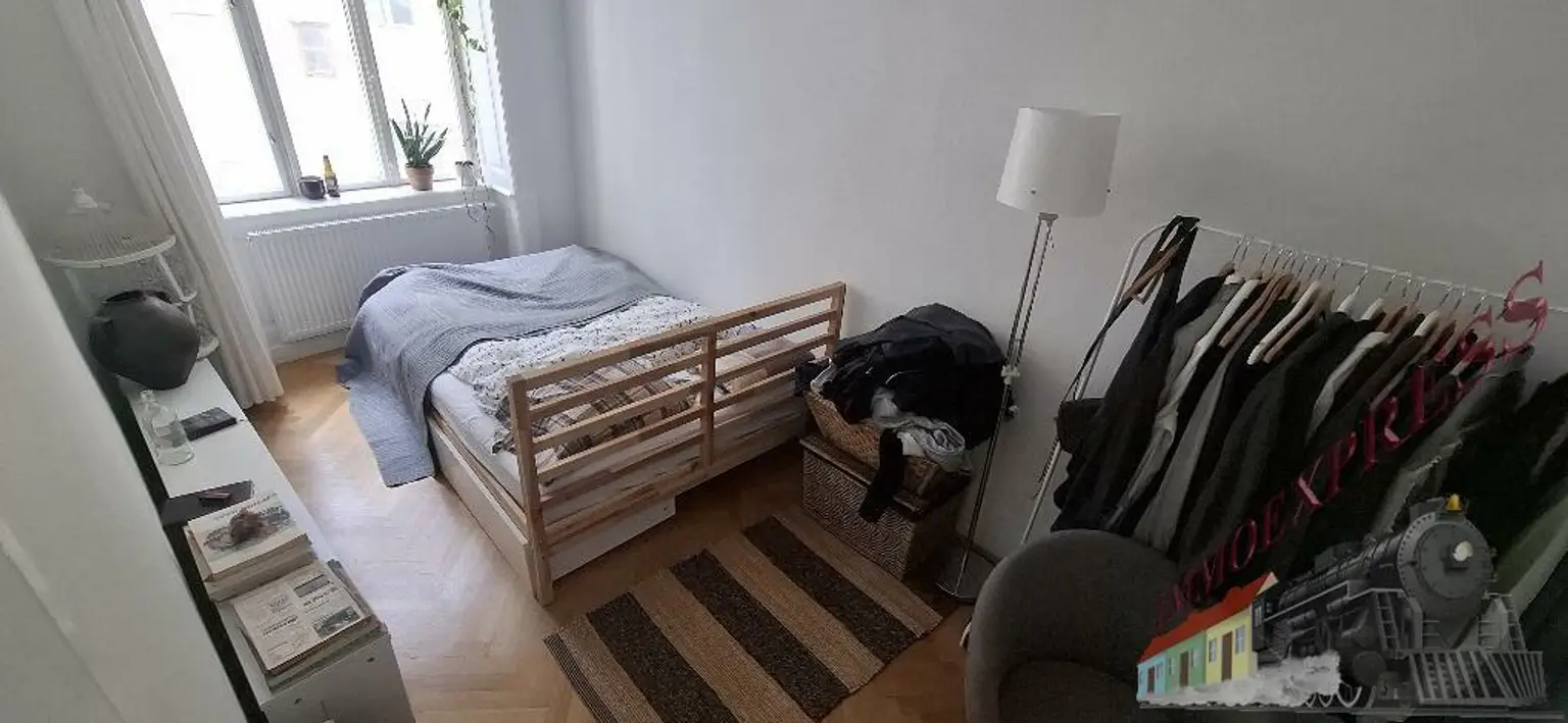 Wunderschöne. unbefristete 3 -Zimmer Wohnung mit extra Küche in toller Lage des 9.Bezirkes