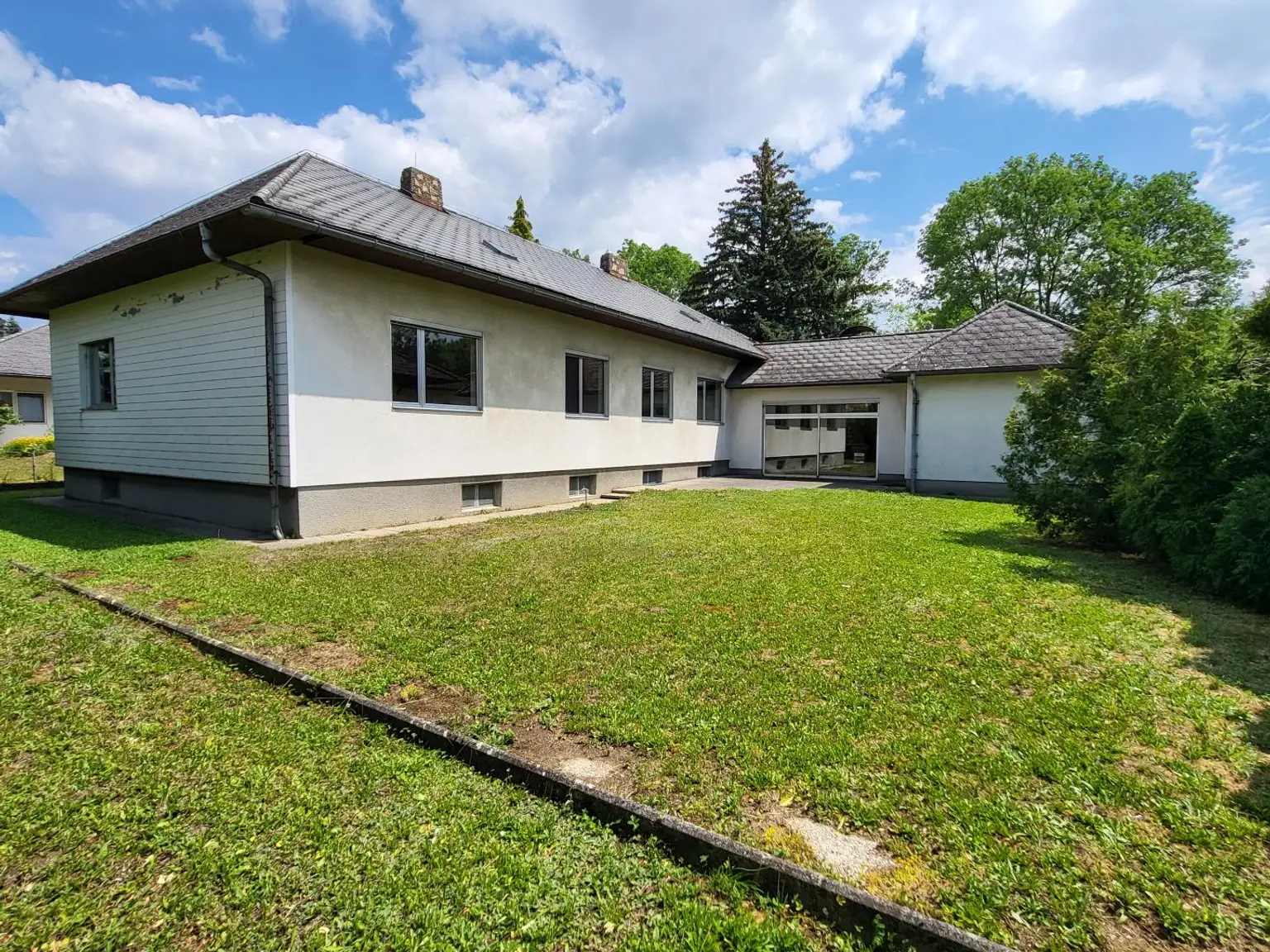 Obj. 4255 - Großzügiger Bungalow