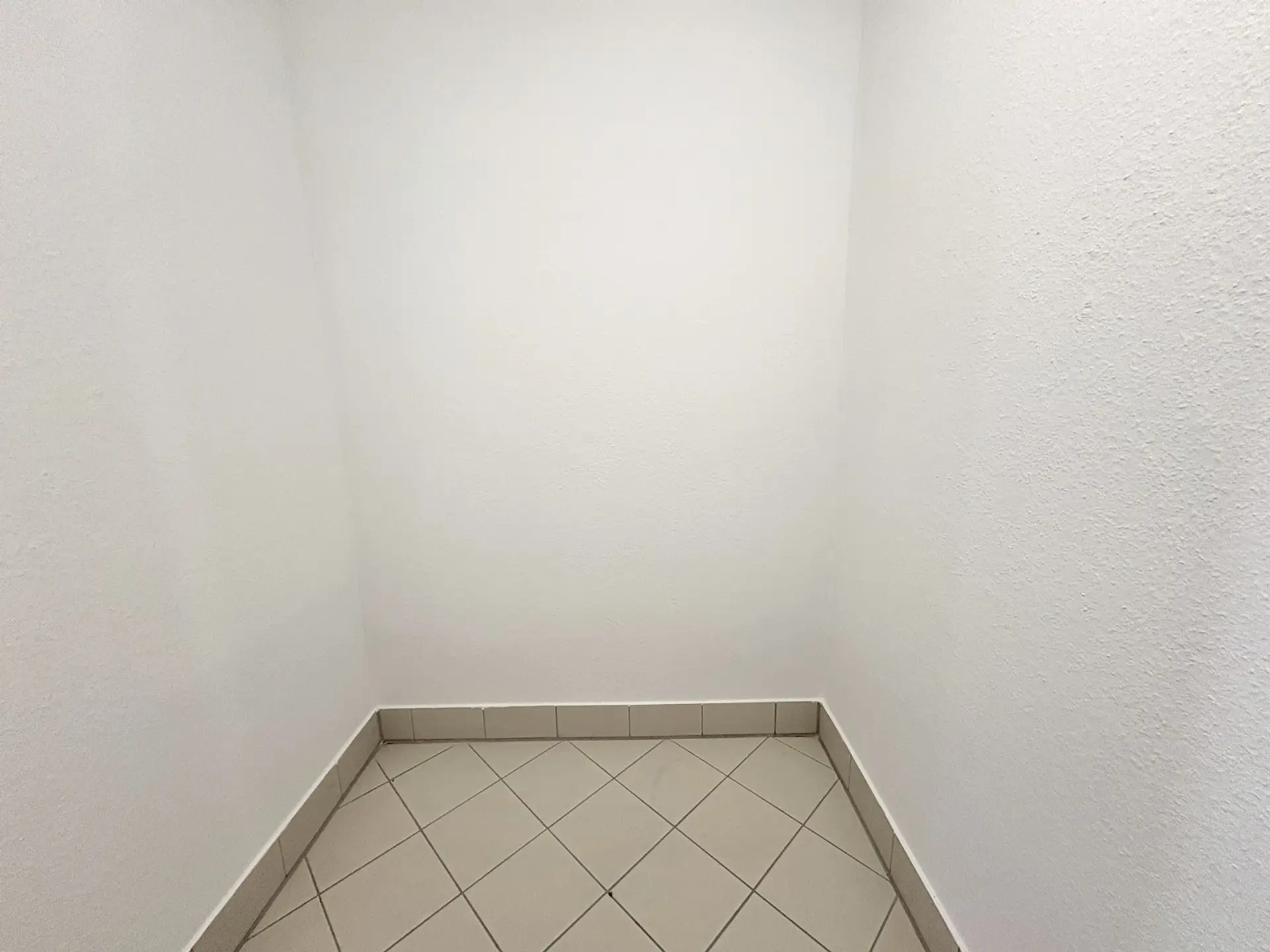 20250327_111203265_iOS