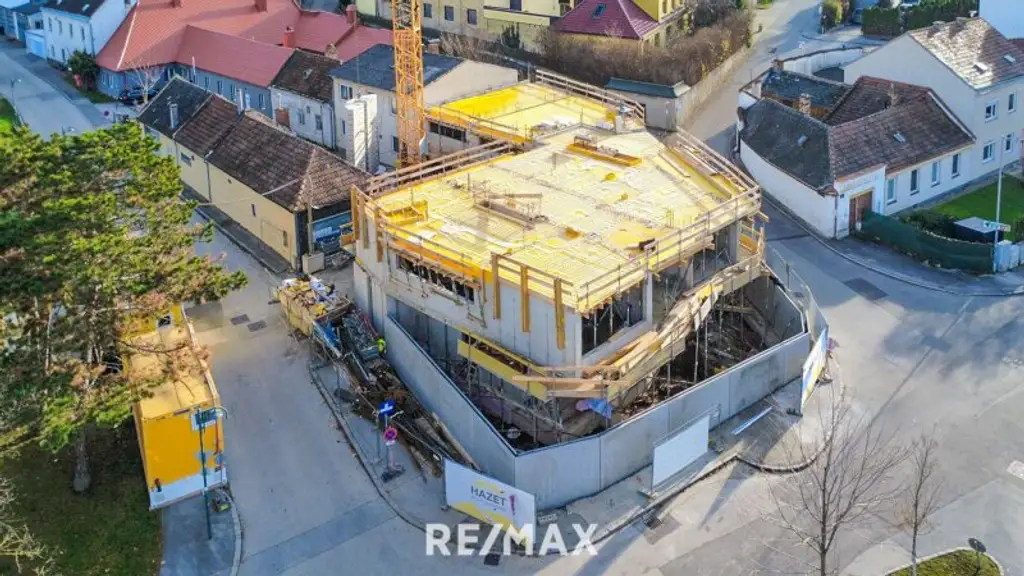 Erstbezug-Doppelhaushälften in Schwechat mit Luxus-Ausstattung und Panoramablick über den Felmeyergarten. Grünruhelage mit sehr guter Infrastruktur in Gehweite